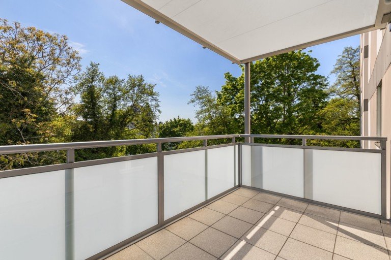 Balkon Ettlingen Etagenwohnung Rohdiamant: Tolle 3-Zimmer-Wohnung mit Blick auf die Alb