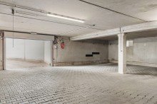 Tiefgarage Lichtdurchflutete 3-Zimmer-Wohnung mit Loggia und TG-Stellplatz