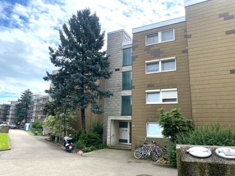 Au�enansicht Durmersheim Etagenwohnung Sch�ne 2-Zimmer-Wohnung in Ortsrandlage von Durmersheim