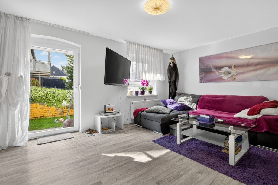 Wohnzimmer + Gartenzugang Einfamilienhaus Gernsbach