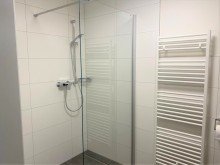 Bad Helle & neuwertige 4-Zimmer-Wohnung mit zwei Balkonen in begehrter Lage