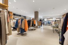 Gewerbeeinheit EG Gro�z�gige 2-Zimmer-Wohnung mit zwei Balkons und Tiefgaragenstellplatz