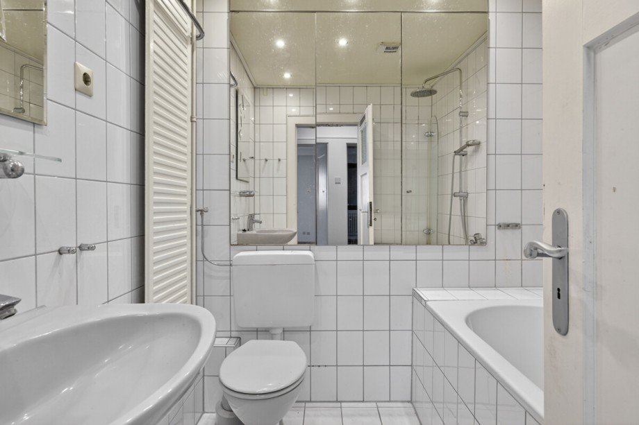 Badezimmer OG Zweifamilienhaus Ettlingen
