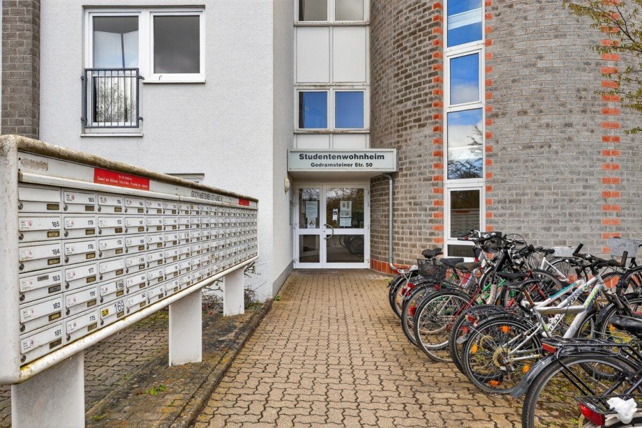 Hauseingang Etagenwohnung Landau in der Pfalz