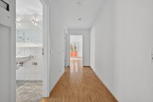 Flur Bezugsfrei: Wohnen am Park- Ruhe und City-Flair vereint