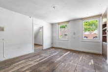 Dachgeschoss Gro�z�gige 2-Zimmer-Wohnung mit zwei Balkons und Tiefgaragenstellplatz