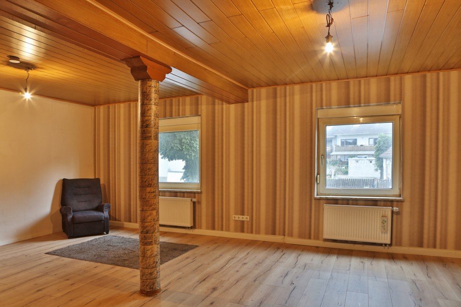 Wohn- u. Essbereich EG Zweifamilienhaus Karlsdorf-Neuthard