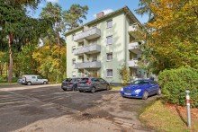 Stellplatz Bezugsfrei: 2-Zimmer-Wohnung nahe der Karlsruher FH mit zwei Balkonen und PKW-Stellplatz