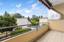 Loggia Lichtdurchflutete 3-Zimmer-Wohnung mit Loggia und TG-Stellplatz