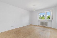 Schlafzimmer 1 Rohdiamant: Tolle 3-Zimmer-Wohnung mit Blick auf die Alb