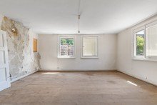 Dachgeschoss Gro�z�gige 2-Zimmer-Wohnung mit zwei Balkons und Tiefgaragenstellplatz