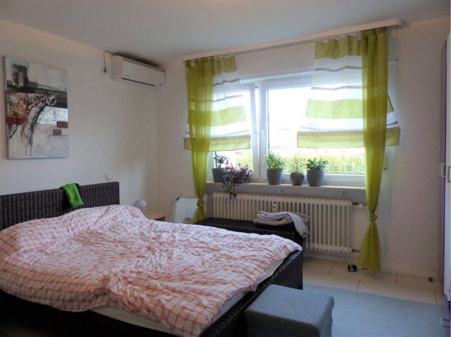 Schlafzimmer 2 Erdgeschosswohnung Muggensturm