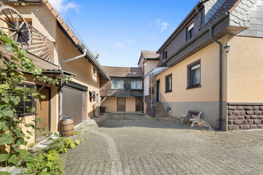 Innenhof Mehrfamilienhaus Malsch-Waldprechtsweier