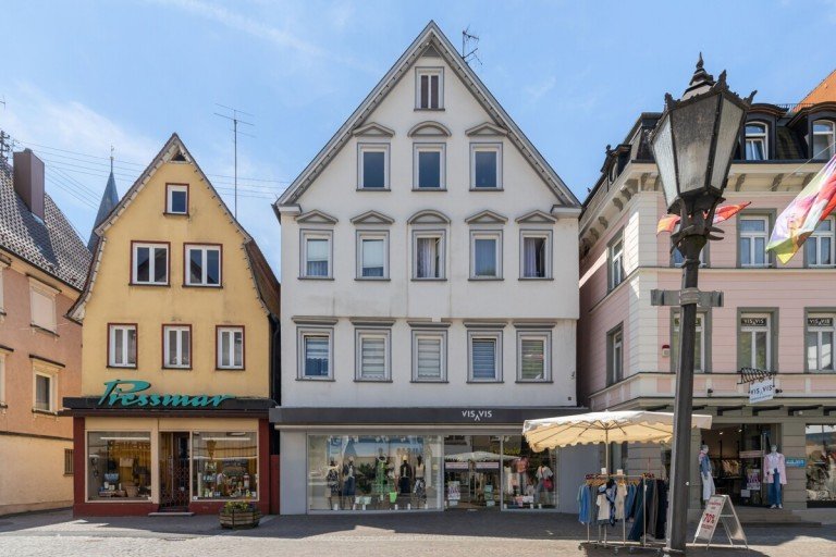 Au�enansischt Geislingen an der Steige Haus Gro�z�gige 2-Zimmer-Wohnung mit zwei Balkons und Tiefgaragenstellplatz