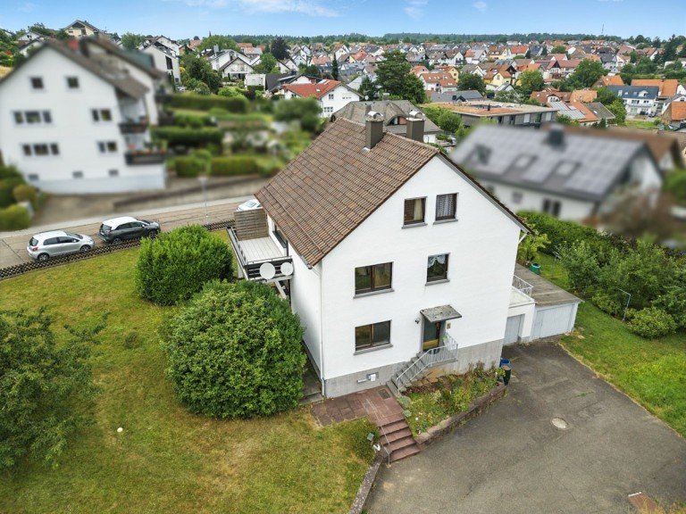 Au�enansicht Ettlingen / Sch�llbronn Mehrfamilienhaus Neues Zuhause, klassische Vermietung oder Projektentwicklung -entscheiden Sie selbst!