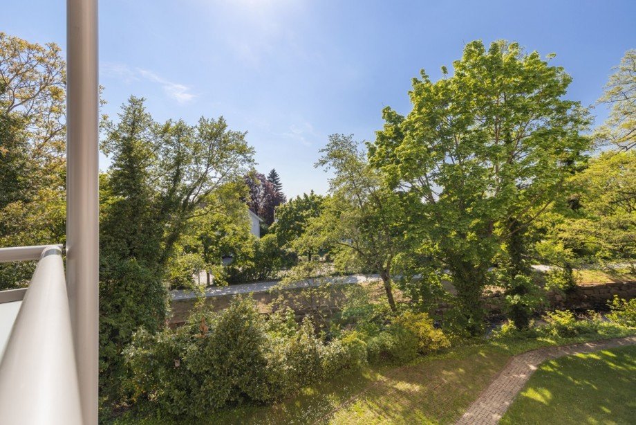 Blick auf die Alb Etagenwohnung Ettlingen