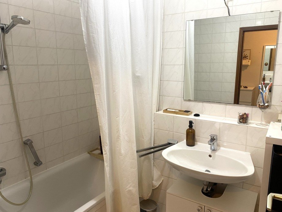 Bad Erdgeschosswohnung Karlsruhe / Neureut