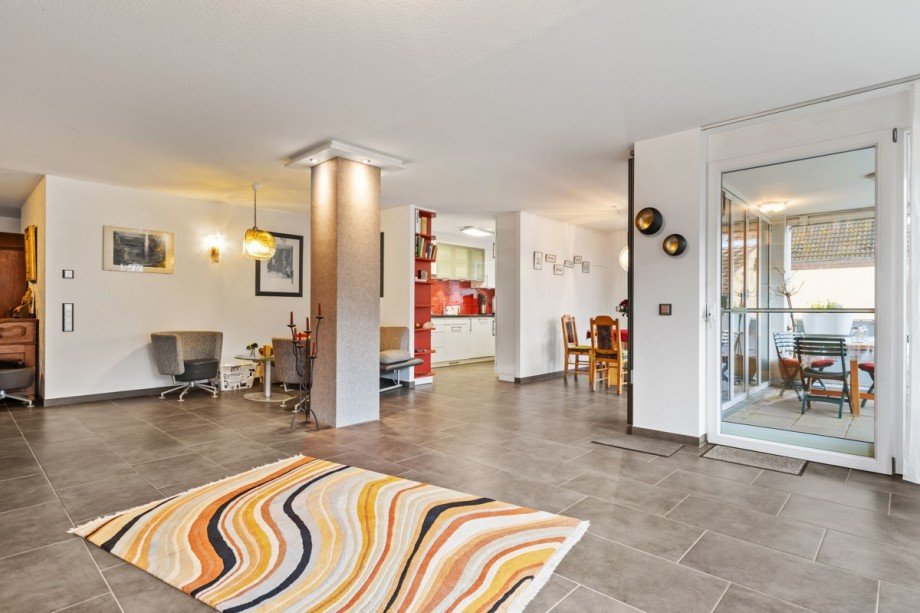 Wohn-und Essbereich Etagenwohnung Karlsruhe / Gr�tzingen