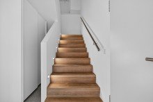 Treppe innen Ettlinger Premium-Lage: B�ro, Praxis oder Einzelhandel - entscheiden Sie selbst!