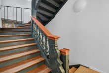 Treppenhaus Ettlinger Premium-Lage: B�ro, Praxis oder Einzelhandel - entscheiden Sie selbst!