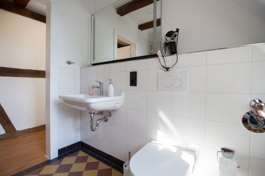 Badezimmer A Dachgeschosswohnung Karlsruhe
