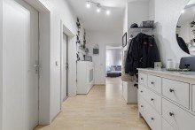 Eingangsbereich Wohnung 4 Gro�z�gige 2-Zimmer-Wohnung mit zwei Balkons und Tiefgaragenstellplatz