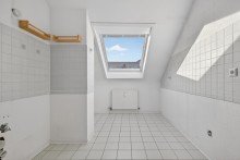 K�che Sofort beziehbar: Helle 2-Zimmer-Wohnung mit Dachterrasse in Neureut-Kirchfeld