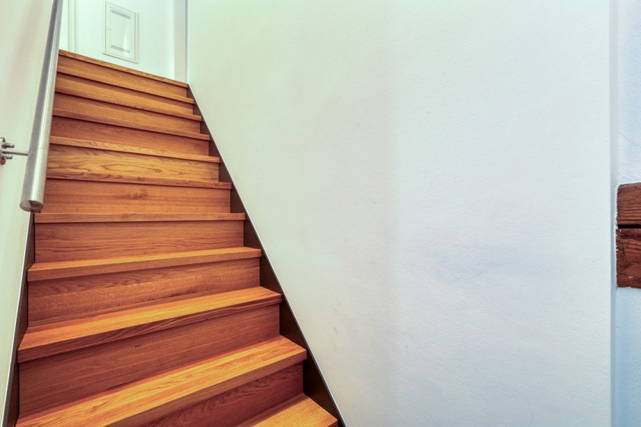 Treppe Dachgeschosswohnung Ettlingen