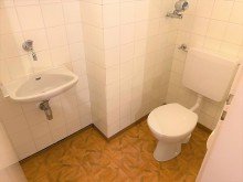 G�ste-WC Rohdiamant: Ger�umige 4,5-Zimmer-Wohnung in guter S�dweststadt-Lage
