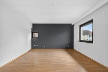 Zimmer 3 OG Rohdiamant mit vielen Optionen: Zweifamilienhaus mit Ausbaupotenzial und gro�em Grundst�ck