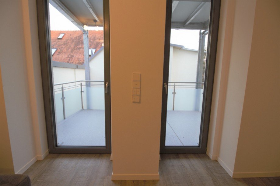 Ausgang zum Balkon Etagenwohnung Karlsruhe