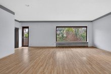 Zimmer 4 OG Rohdiamant mit vielen Optionen: Zweifamilienhaus mit Ausbaupotenzial und gro�em Grundst�ck