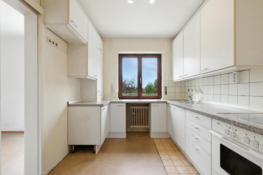 K�che im EG Mehrfamilienhaus Ettlingen / Sch�llbronn