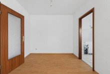 Essbereich Sofort beziehbar: Helle 2-Zimmer-Wohnung mit Dachterrasse in Neureut-Kirchfeld