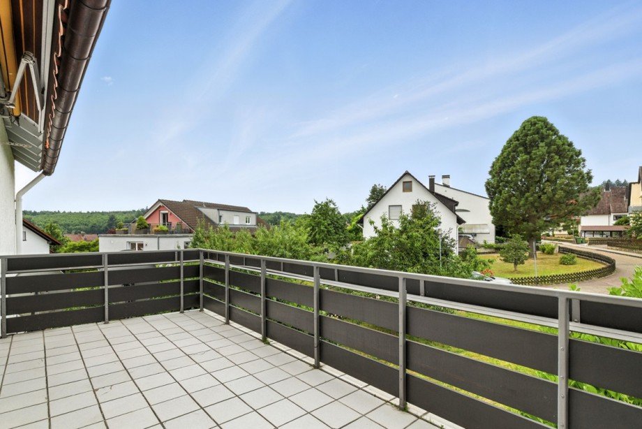 Balkon im OG Mehrfamilienhaus Ettlingen / Sch�llbronn