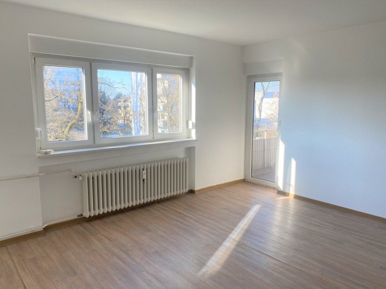 Schlafzimmer 1 Karlsruhe Etagenwohnung WGs aufgepasst: Helle 3-Zimmer-Wohnung in der Nordweststadt mit zwei Balkonen