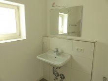 Bad B Erstbezug nach Kernsanierung: Sch�ne Maisonette-Wohnung mit gro�em Balkon