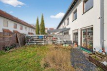 Garten Einziehen und wohlf�hlen: Energieeffizientes Reihenendhaus in guter Lage von KA-Gr�nwinkel