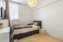 Schlafzimmer Wohnung 4 Gro�z�gige 2-Zimmer-Wohnung mit zwei Balkons und Tiefgaragenstellplatz