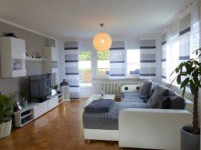 Wohnzimmer A Helle 3,5-ZW mit Terrasse, Garten und Einbauk�che in Muggensturm