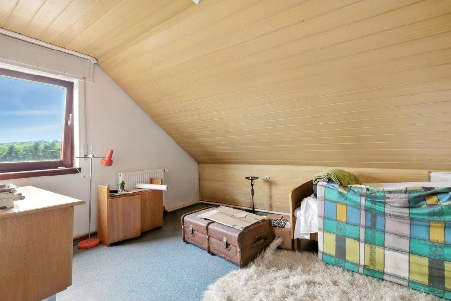 Zimmer 1 im DG Mehrfamilienhaus Ettlingen / Sch�llbronn