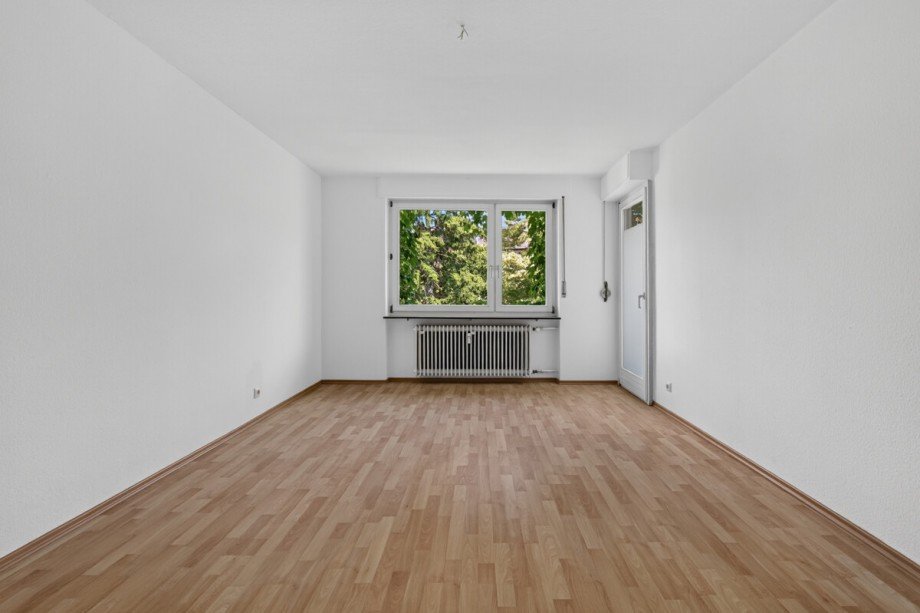 Wohnzimmer Etagenwohnung Karlsruhe / S�dstadt