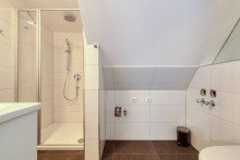 Bad M�bliertes Wohnen auf Zeit: Gro�z�gige 2-Zimmer Wohnung in der Ettlinger Altstadt