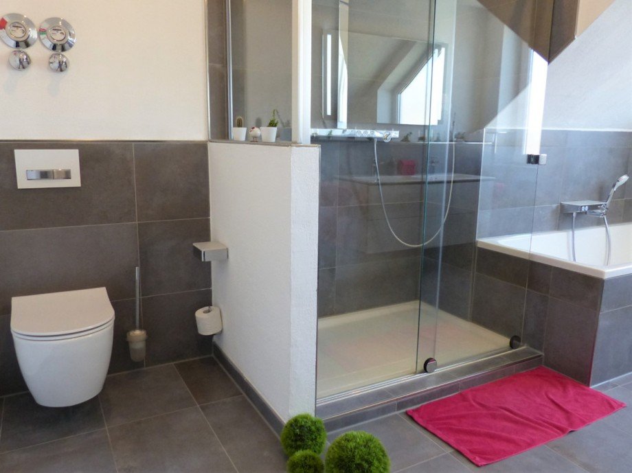 Bad C Etagenwohnung Ettlingen / Sch�llbronn