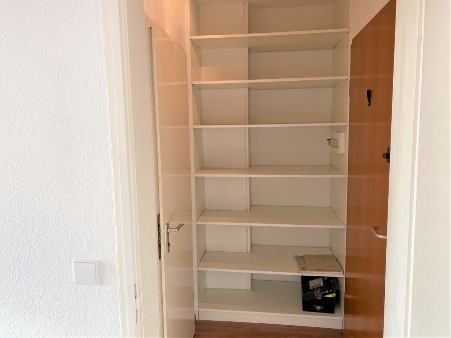 Einbauschrank Flur Etagenwohnung Karlsruhe
