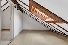 Studio Zimmer B Rohdiamant: Sanierungsbed�rftiges Reihenendhaus in toller Lage