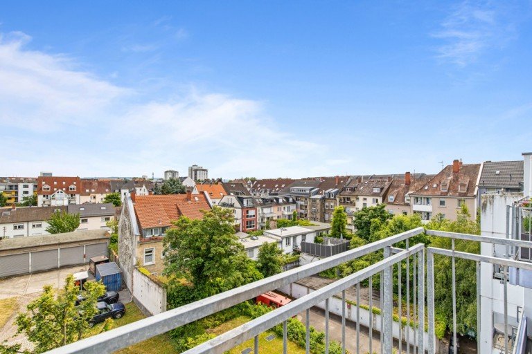 Ausblick vom Balkon Karlsruhe / M�hlburg Etagenwohnung Sofort beziehbar: Sch�ne 2-Zimmer-Wohnung mit Balkon und Tiefgaren-Stellplatz in KA-M�hlburg