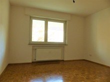 Schlafzimmer 1 Sofort beziehbar: Sch�ne 3-Zimmer-Wohnung in KA-Waldstadt