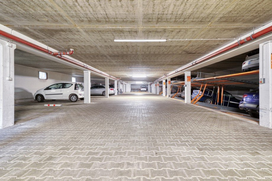 Tiefgarage Erdgeschosswohnung Karlsruhe / Neureut